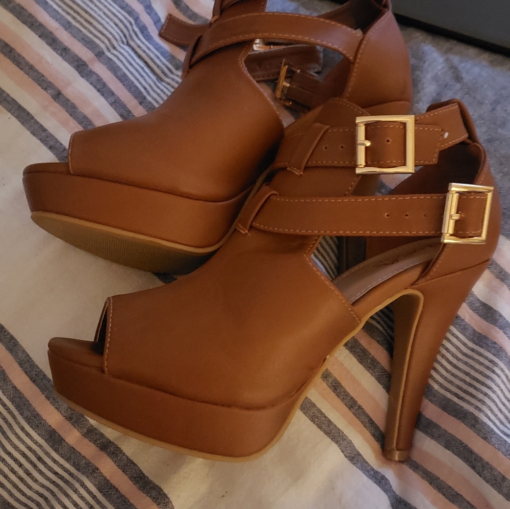 SHOES